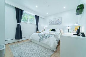 Room near Sheppard Ave with Wi-Fi, Essentials, Parking, Kitchen